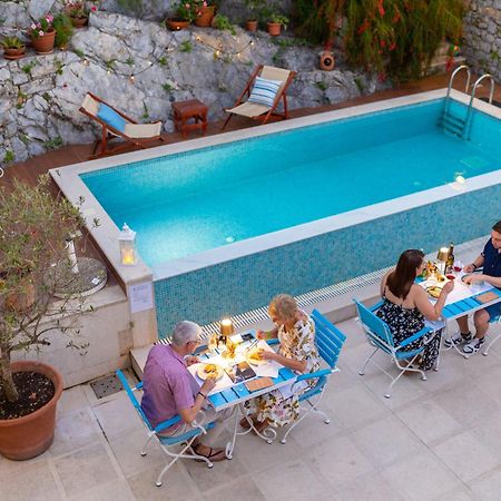 הרצג-נובי Boutique Hotel Capitano מראה חיצוני תמונה