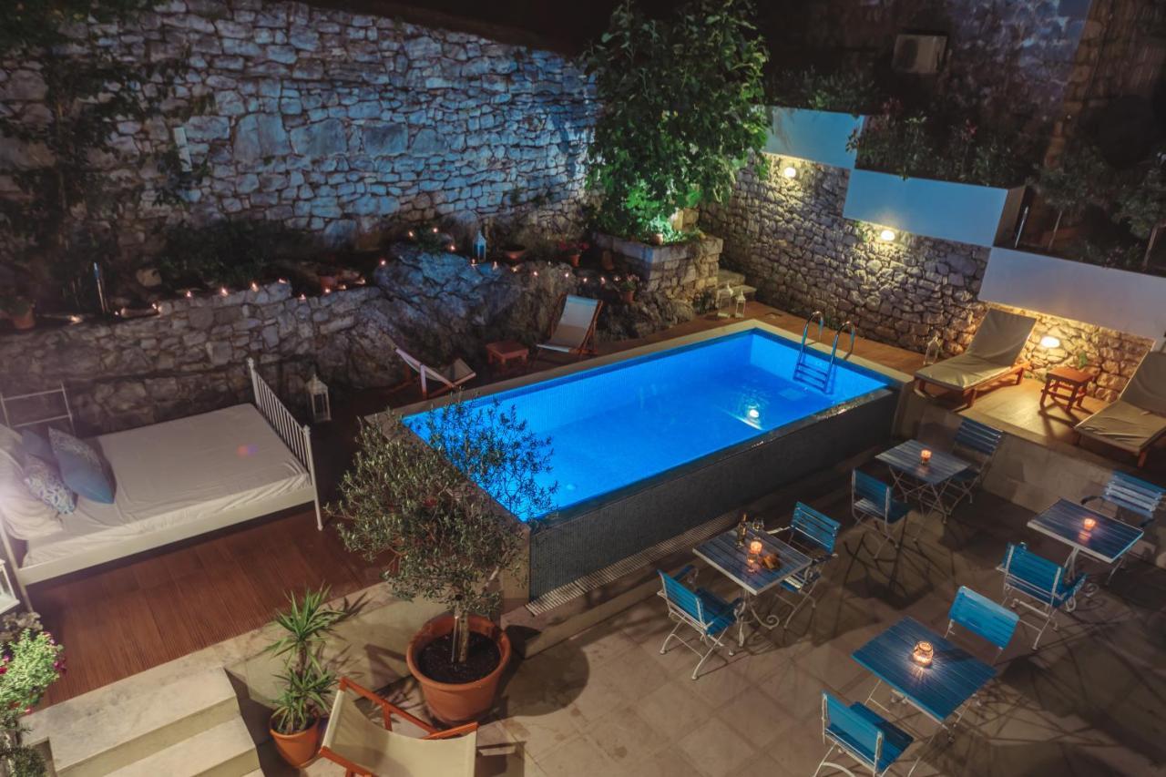 הרצג-נובי Boutique Hotel Capitano מראה חיצוני תמונה